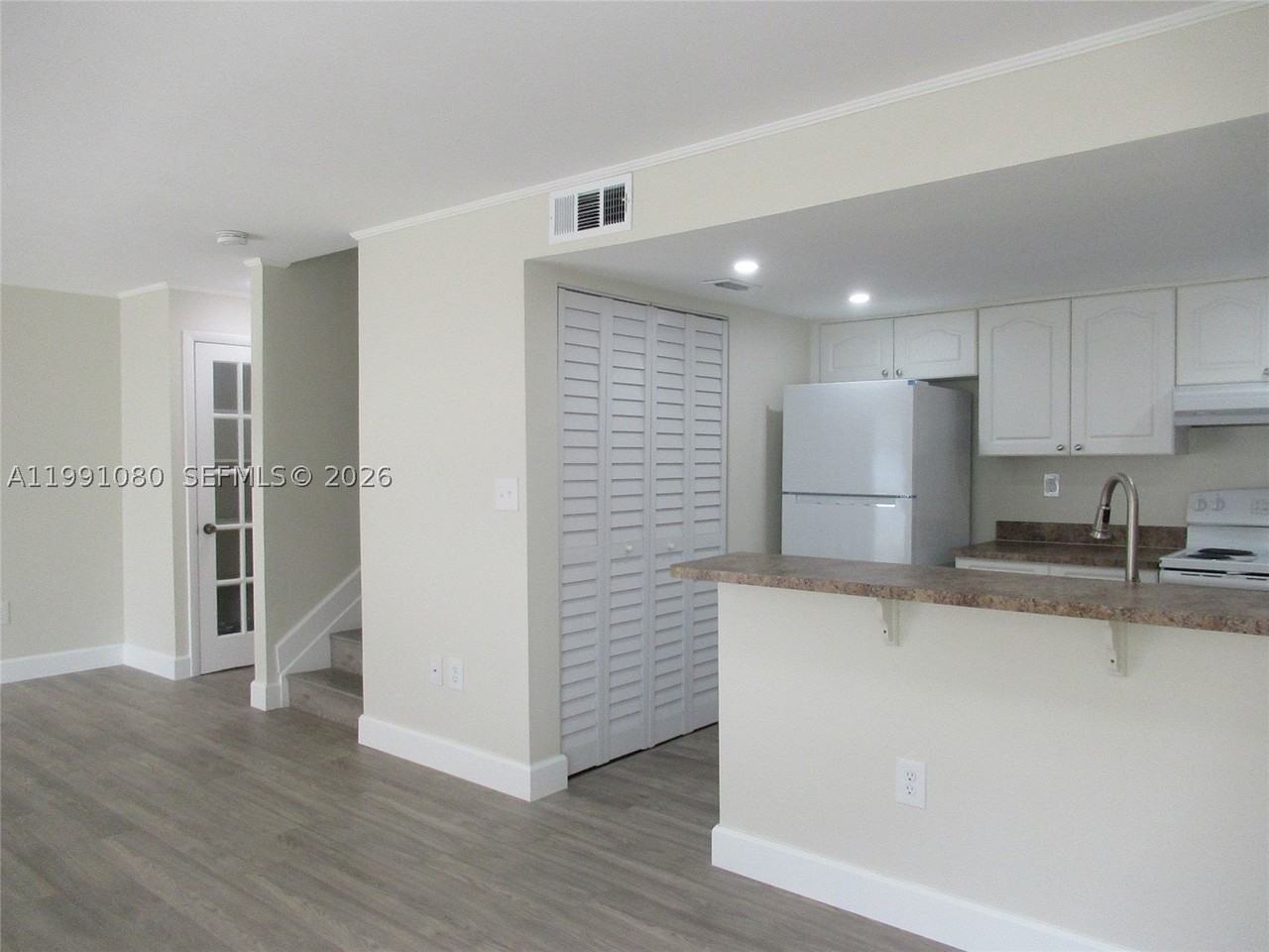 6825 Sw 45th Ln #12 - Photo 6 of 17