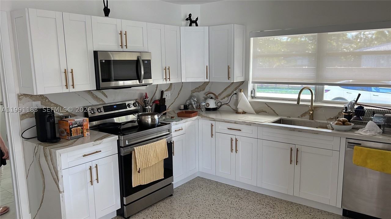 750 Polk St - Photo 3 of 7