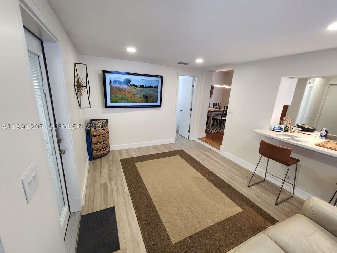 831 Plover Ave - Photo 2 of 18