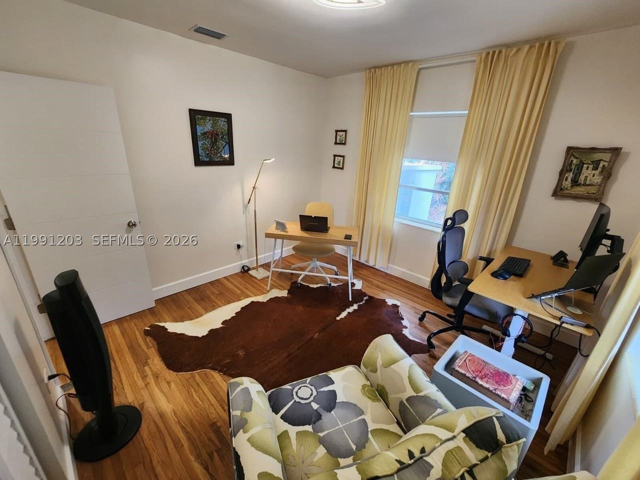 831 Plover Ave - Photo 3 of 18