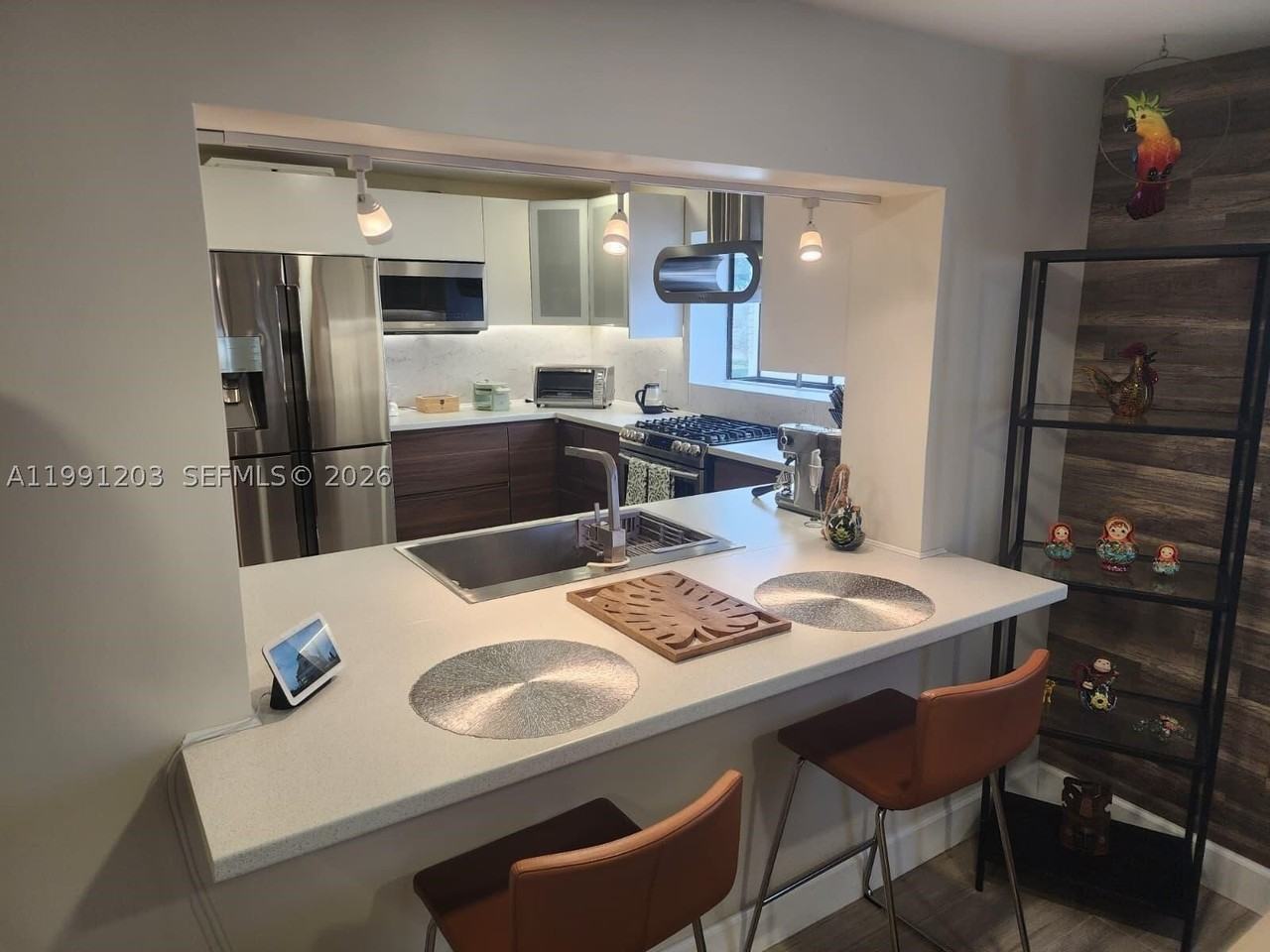 831 Plover Ave - Photo 7 of 18