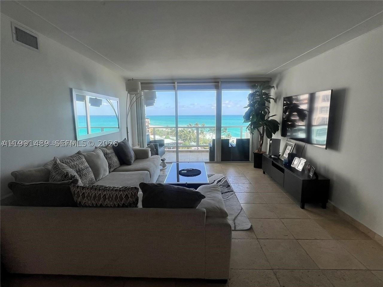 5151 Collins Ave #1035 - Photo 4 of 37