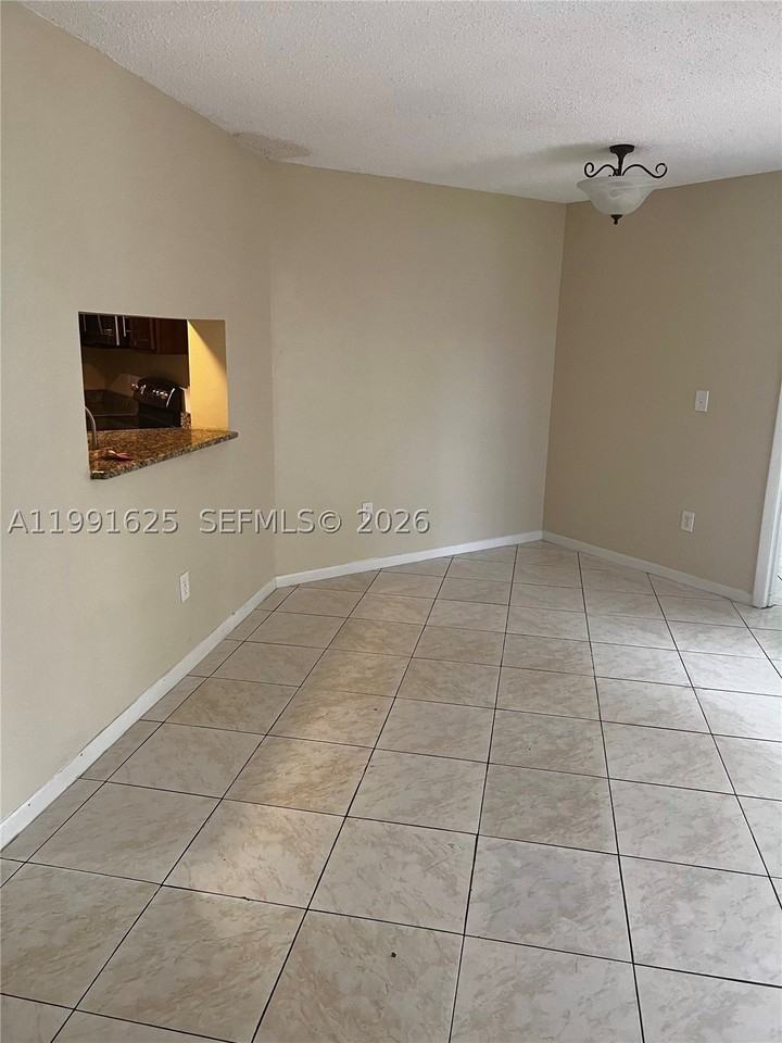 802 Constitution Dr #802B - Photo 4 of 11