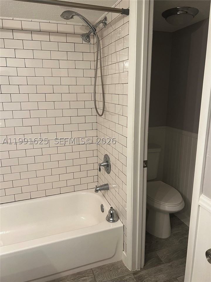 802 Constitution Dr #802B - Photo 6 of 11