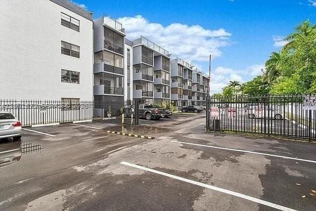 13500 Ne 3rd Ct #205