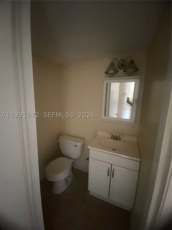 13500 Ne 3rd Ct #205 - Photo 4 of 10