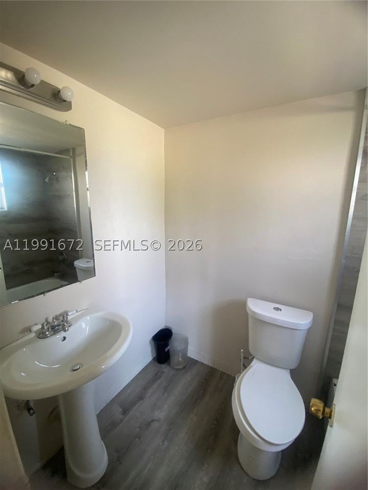 13500 Ne 3rd Ct #205 - Photo 6 of 10