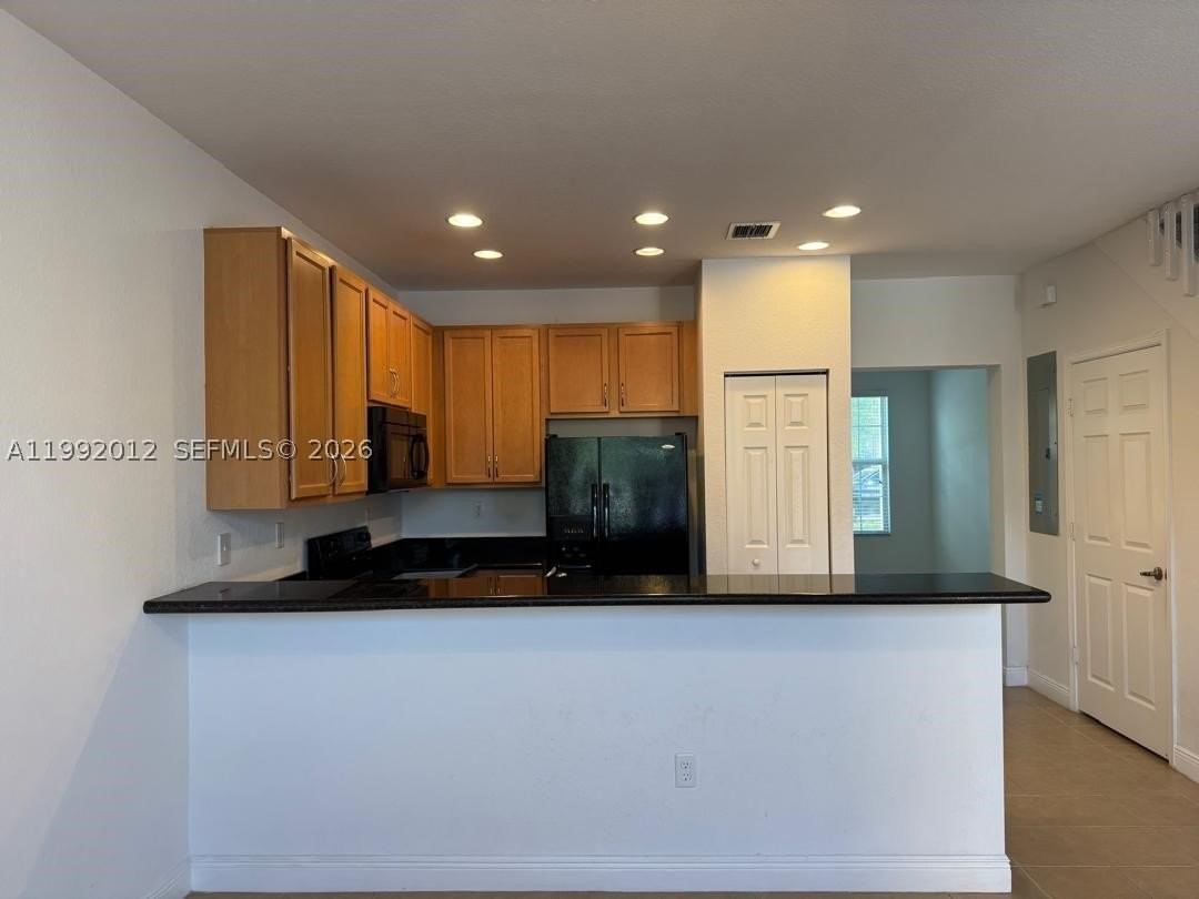 14733 Sw 11th St #14733 - Photo 2 of 17
