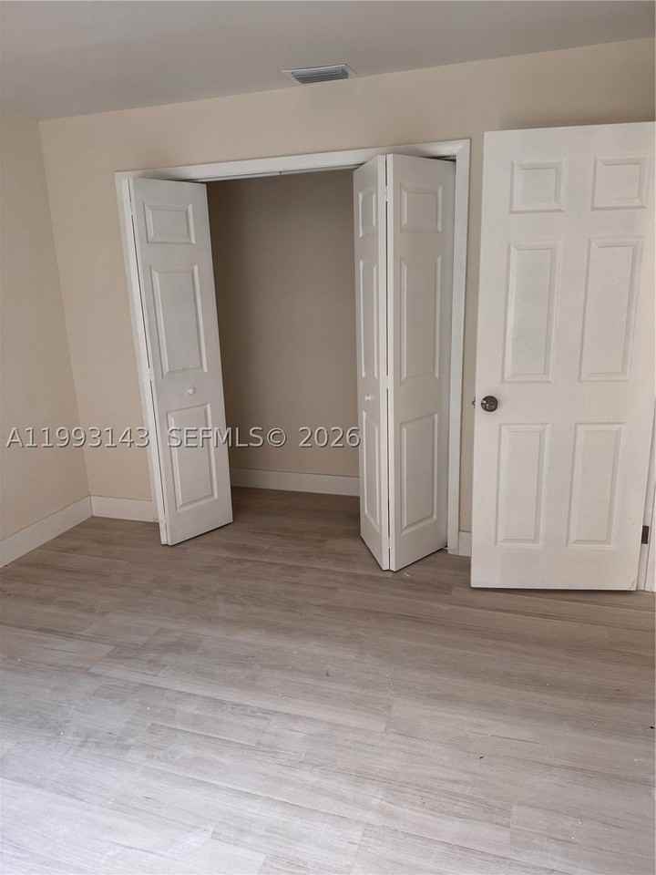 2194 Sw 57th Ct #2194 - Photo 3 of 10