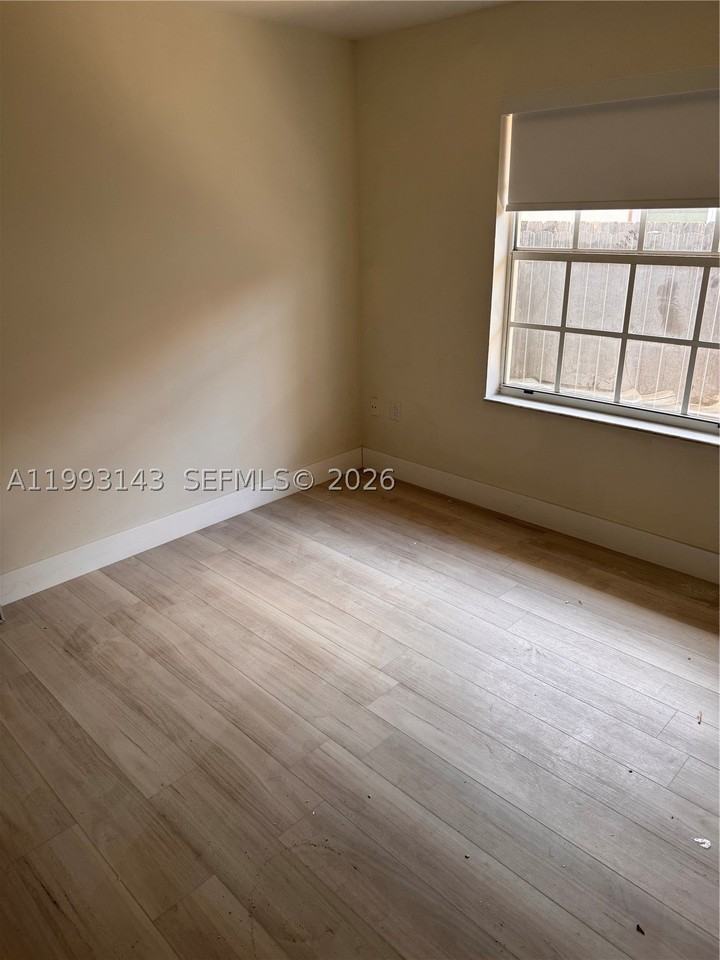 2194 Sw 57th Ct #2194 - Photo 4 of 10