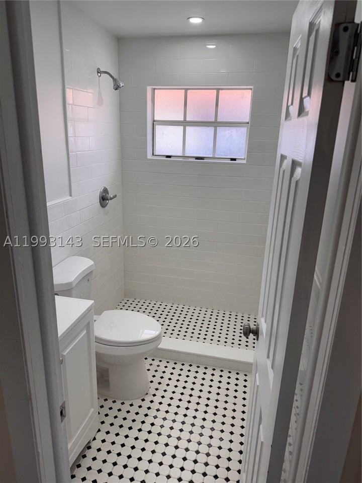2194 Sw 57th Ct #2194 - Photo 5 of 10