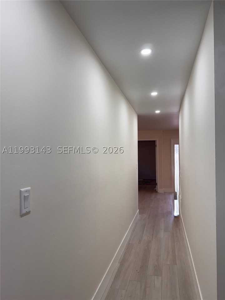 2194 Sw 57th Ct #2194 - Photo 7 of 10