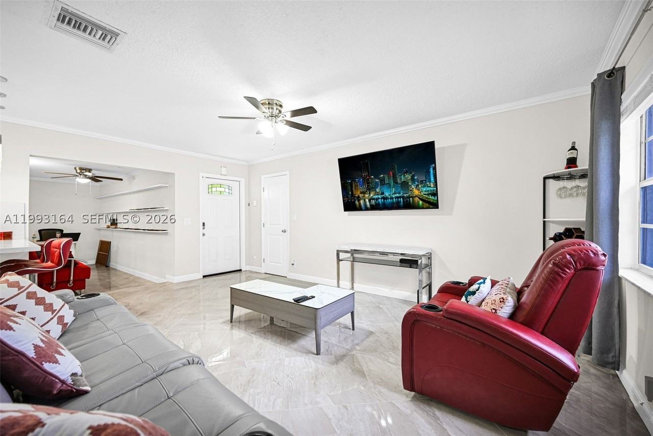 2528 Sw Natura Blvd - Photo 4 of 42