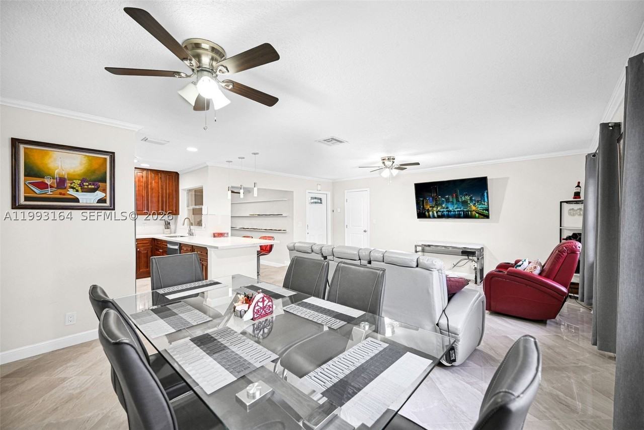 2528 Sw Natura Blvd - Photo 5 of 42
