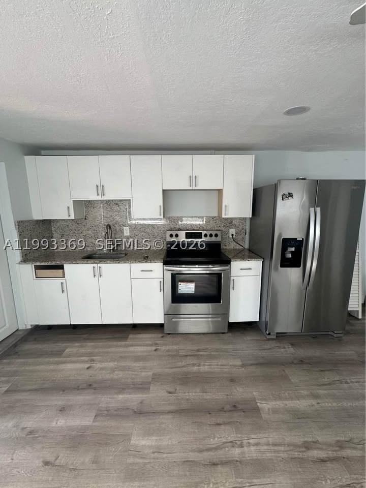 7620 Sw 21st St #2 - Photo 3 of 5
