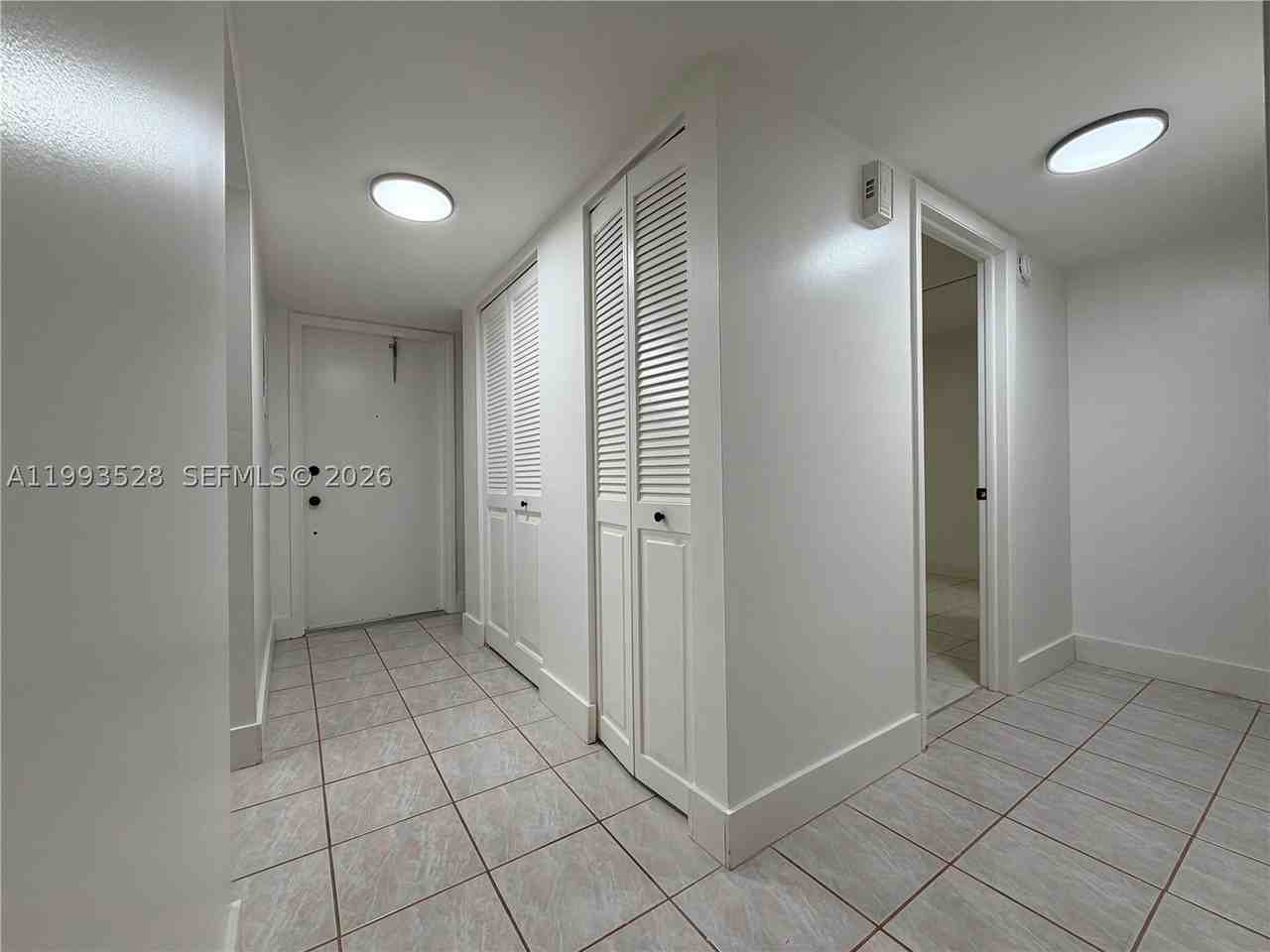 400 Commodore Dr #101 - Photo 4 of 44