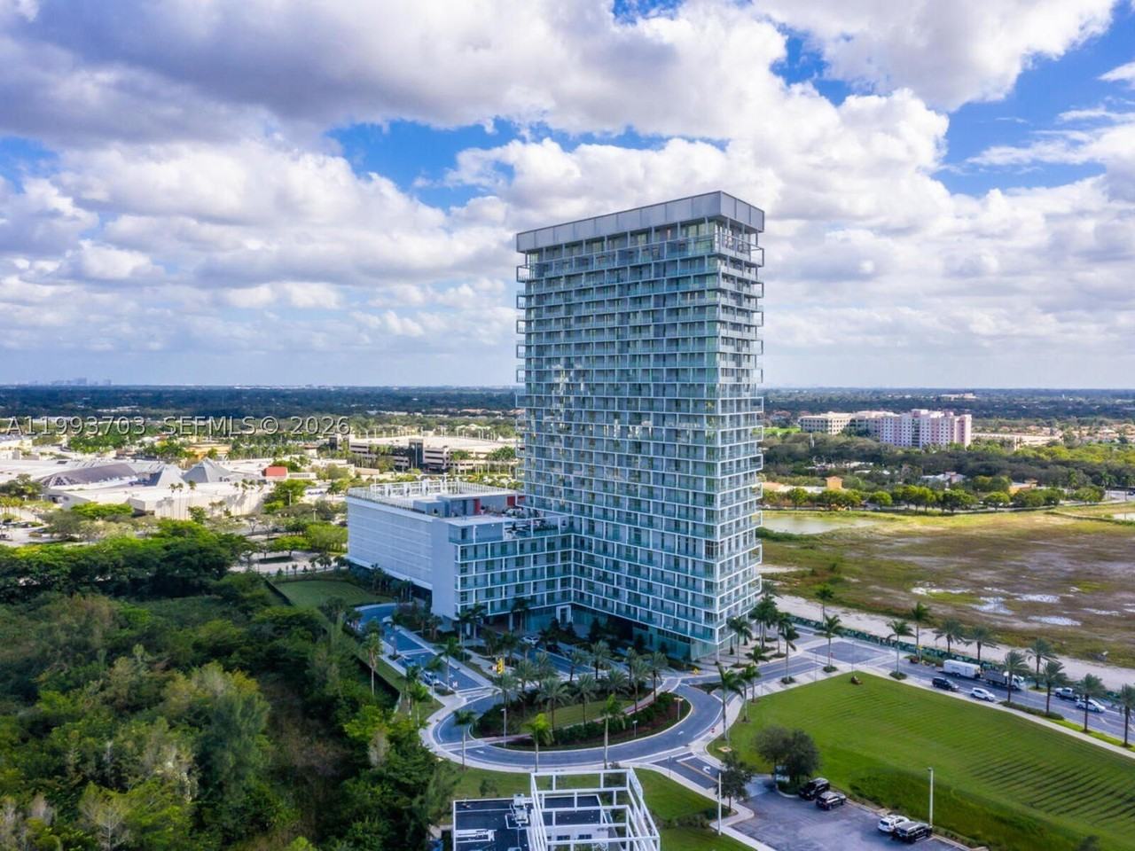 2000 Metropica Way #508