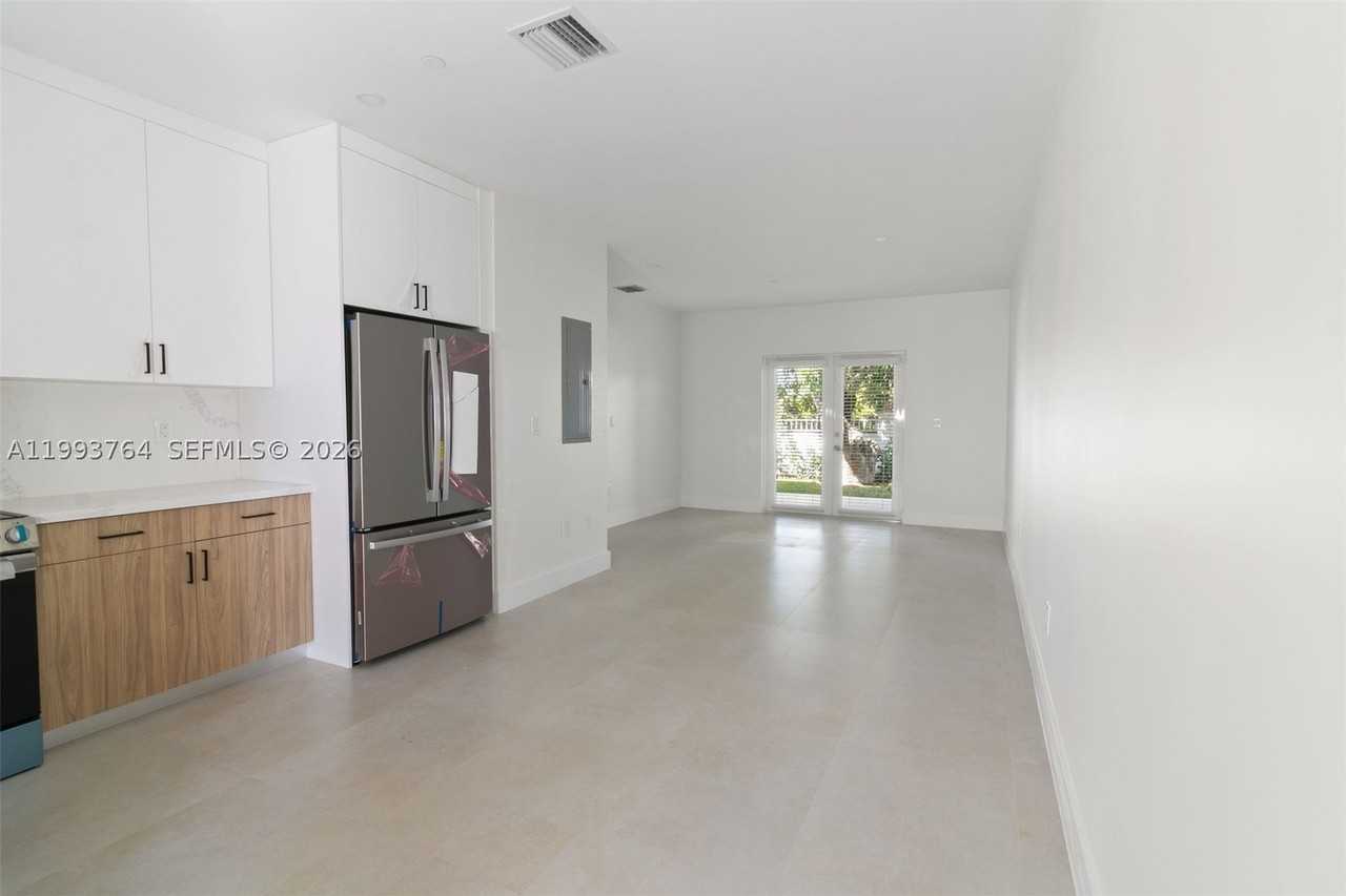 4732 Sw 87th Ct #4732 - Photo 6 of 21