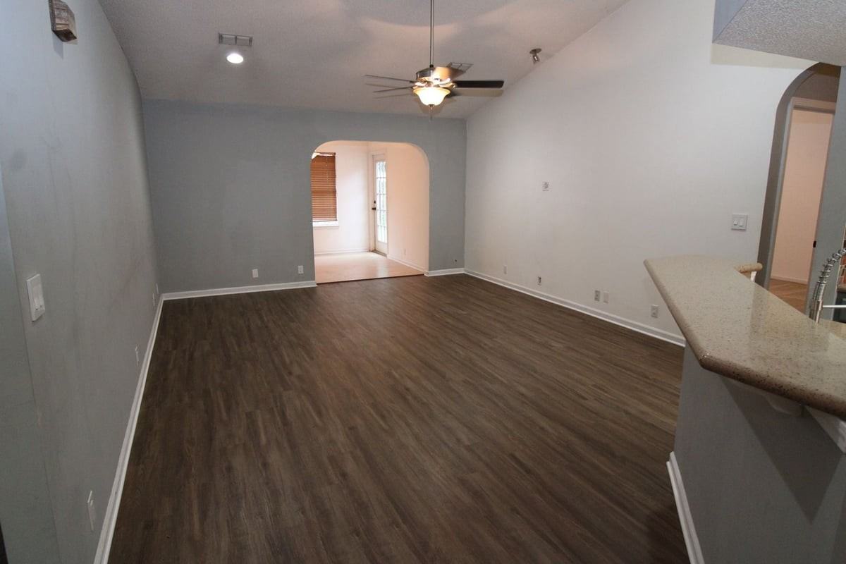 107 Shearman Way - Photo 2 of 16