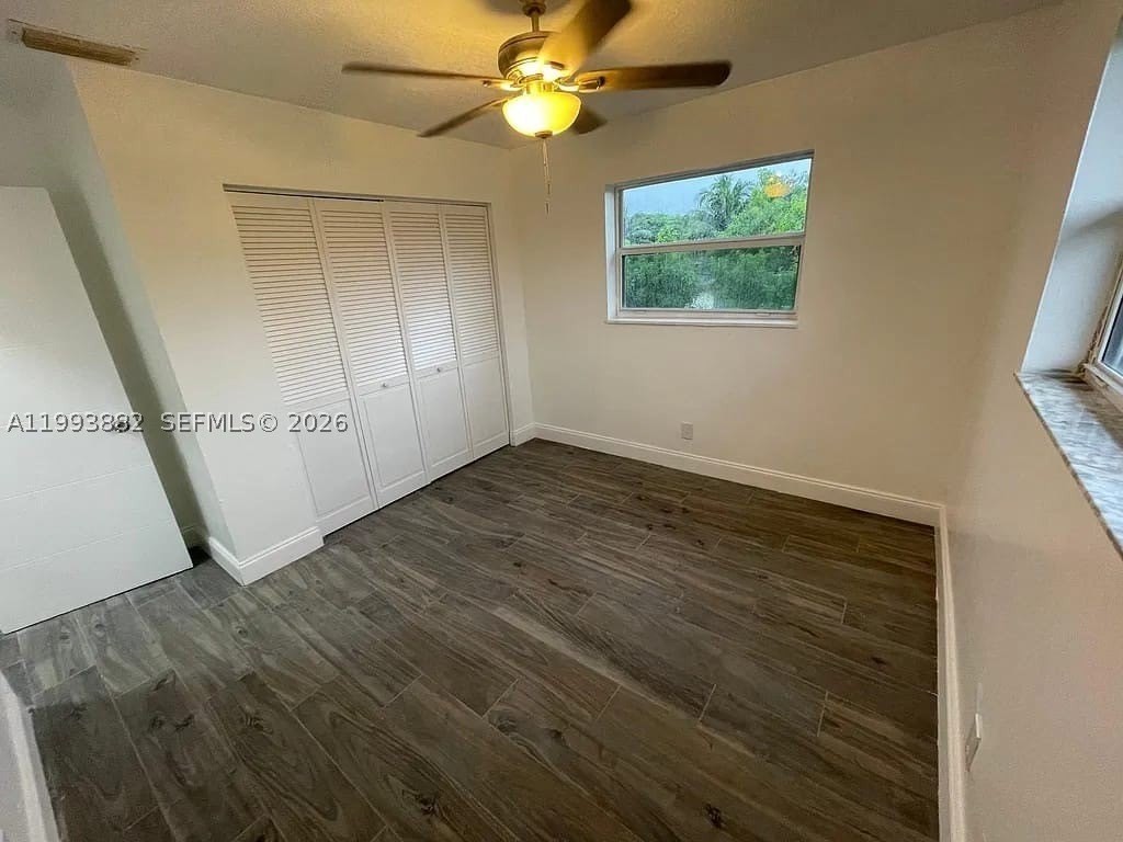 3906 Sw 12th Ct #1-4 - Photo 4 of 5
