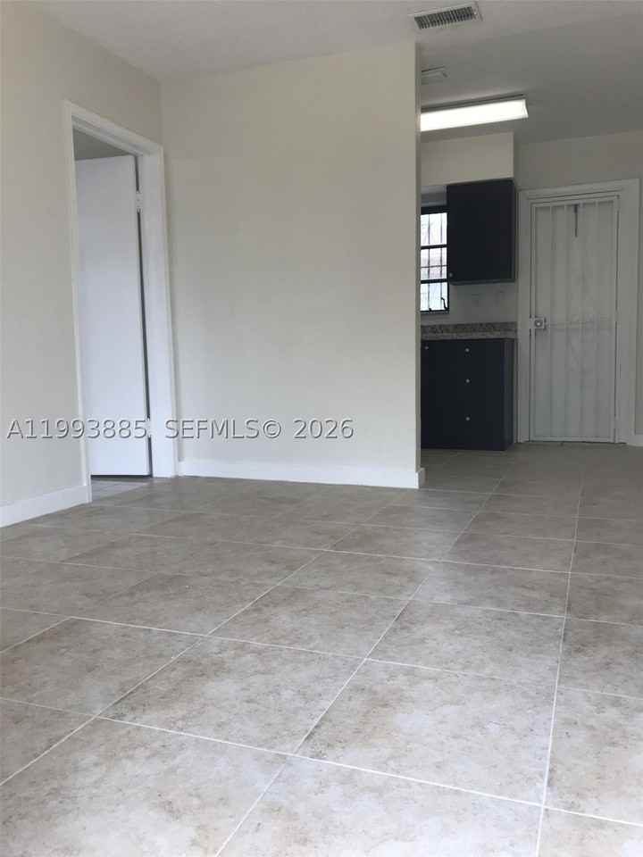 2362 Nw 34th St #2 - Photo 3 of 8