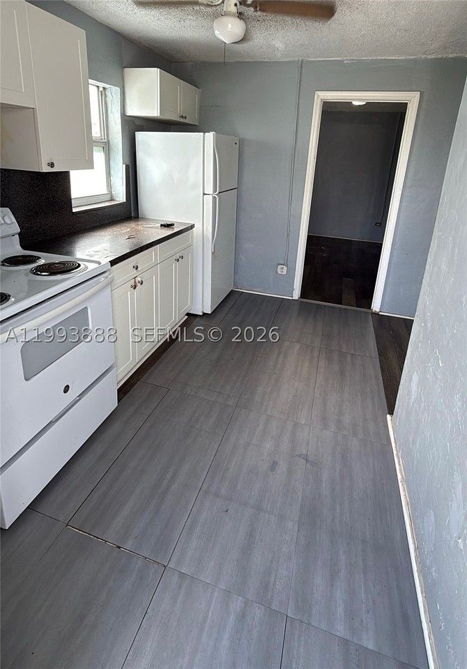 10680 Sw 172nd St #10627 - Photo 2 of 5