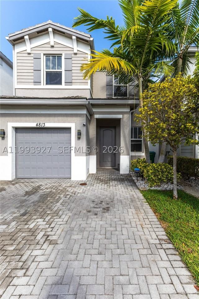 4813 Nw 48th Ter #0 - Photo 5 of 36