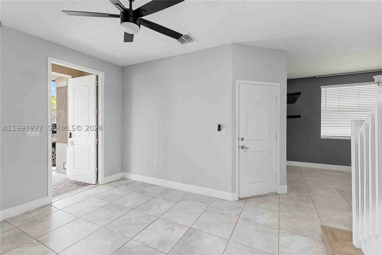 4813 Nw 48th Ter #0 - Photo 6 of 36
