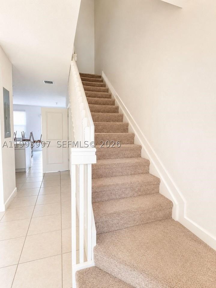 12773 Sw 234th Ter - Photo 3 of 9