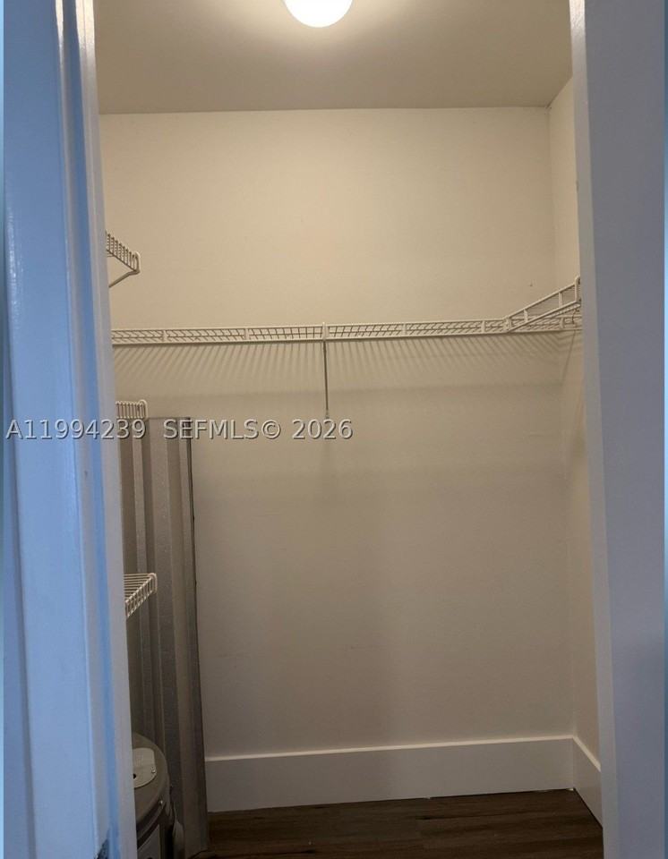 1824 Monroe St #14 - Photo 5 of 16