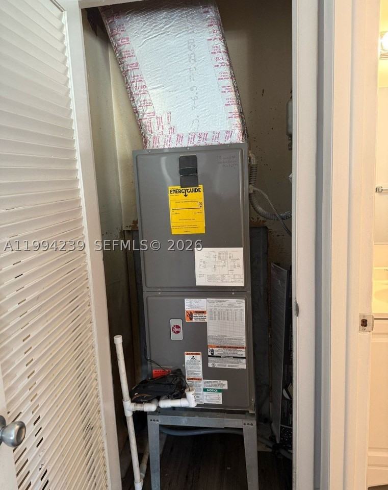 1824 Monroe St #14 - Photo 6 of 16