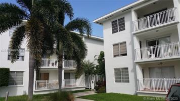 featured image of 1631 Ne 114th St #305