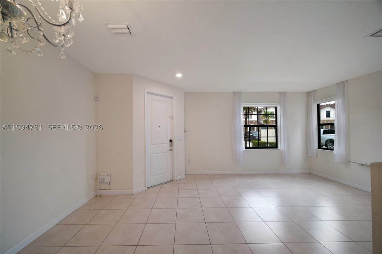11508 Sw 248th Ln #11508 - Photo 7 of 44