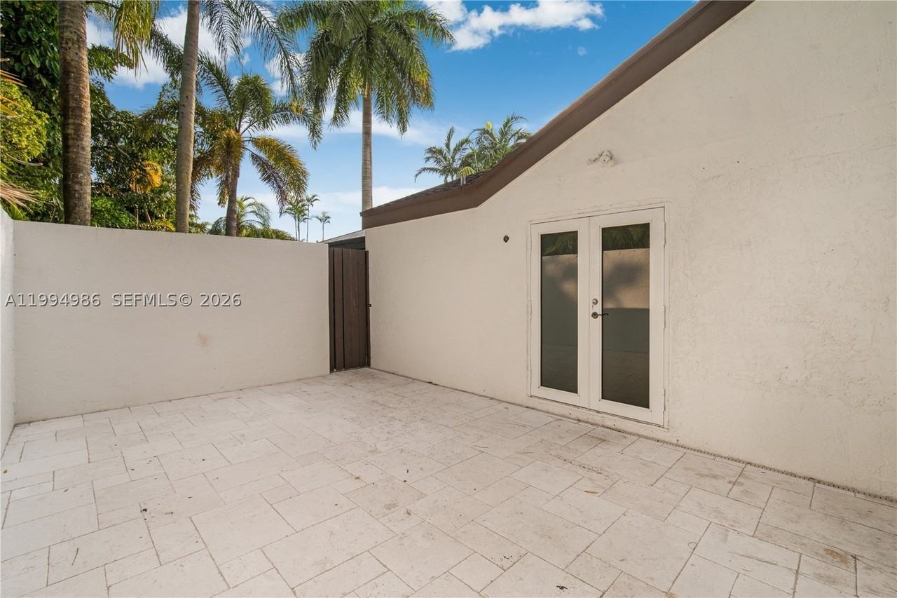15250 Sw 154th Ter #A - Photo 4 of 16