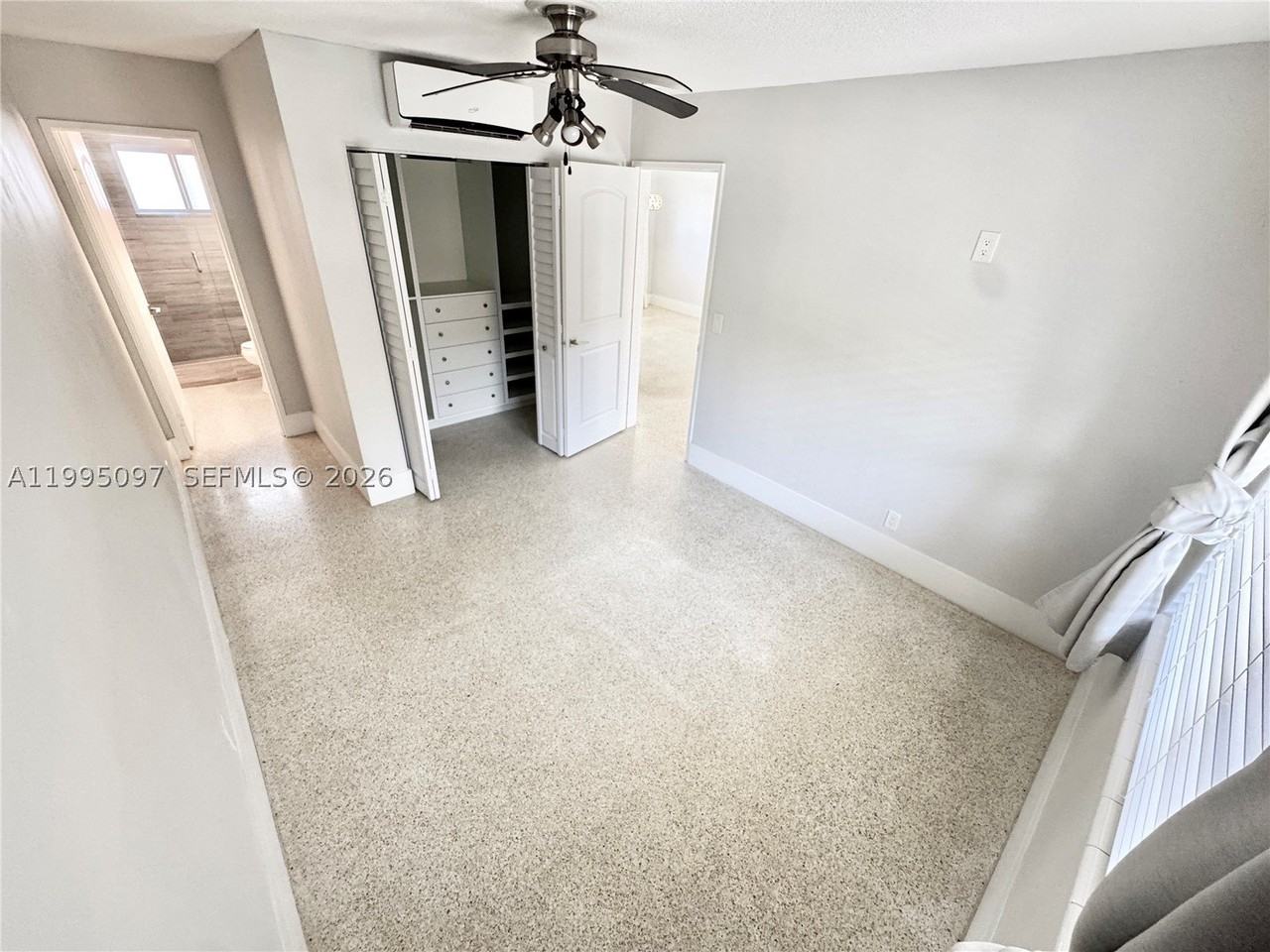 1601 Se 15th St #1B - Photo 7 of 19