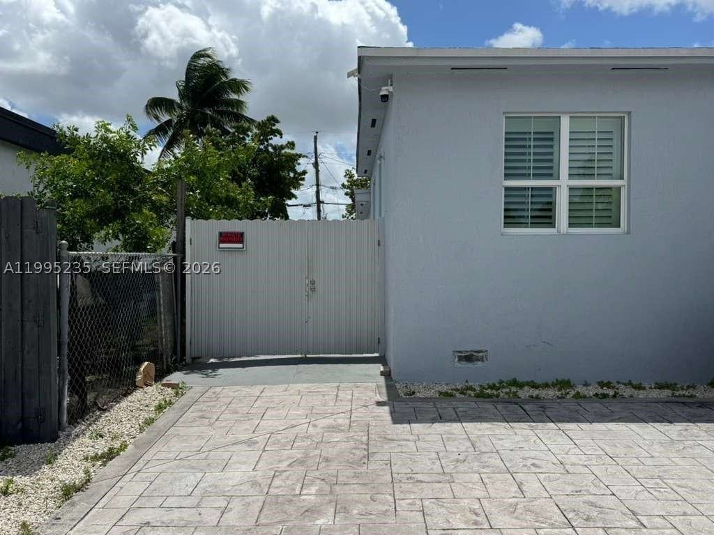 230 E 56th St #A - Photo 2 of 25