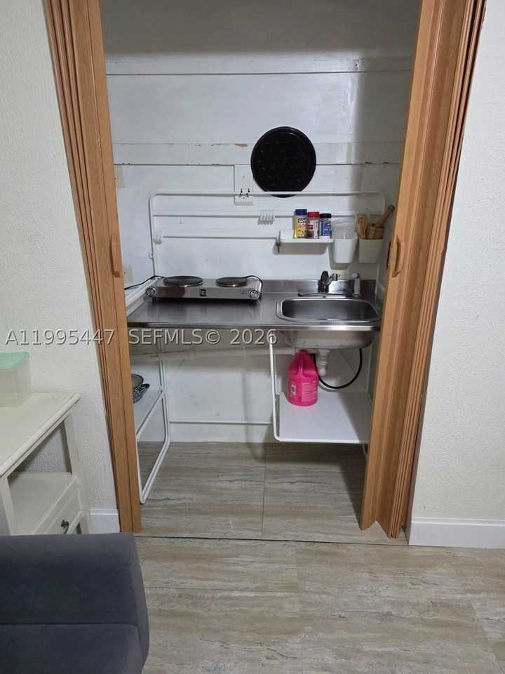1420 Sw 129th Ct #1 - Photo 7 of 11