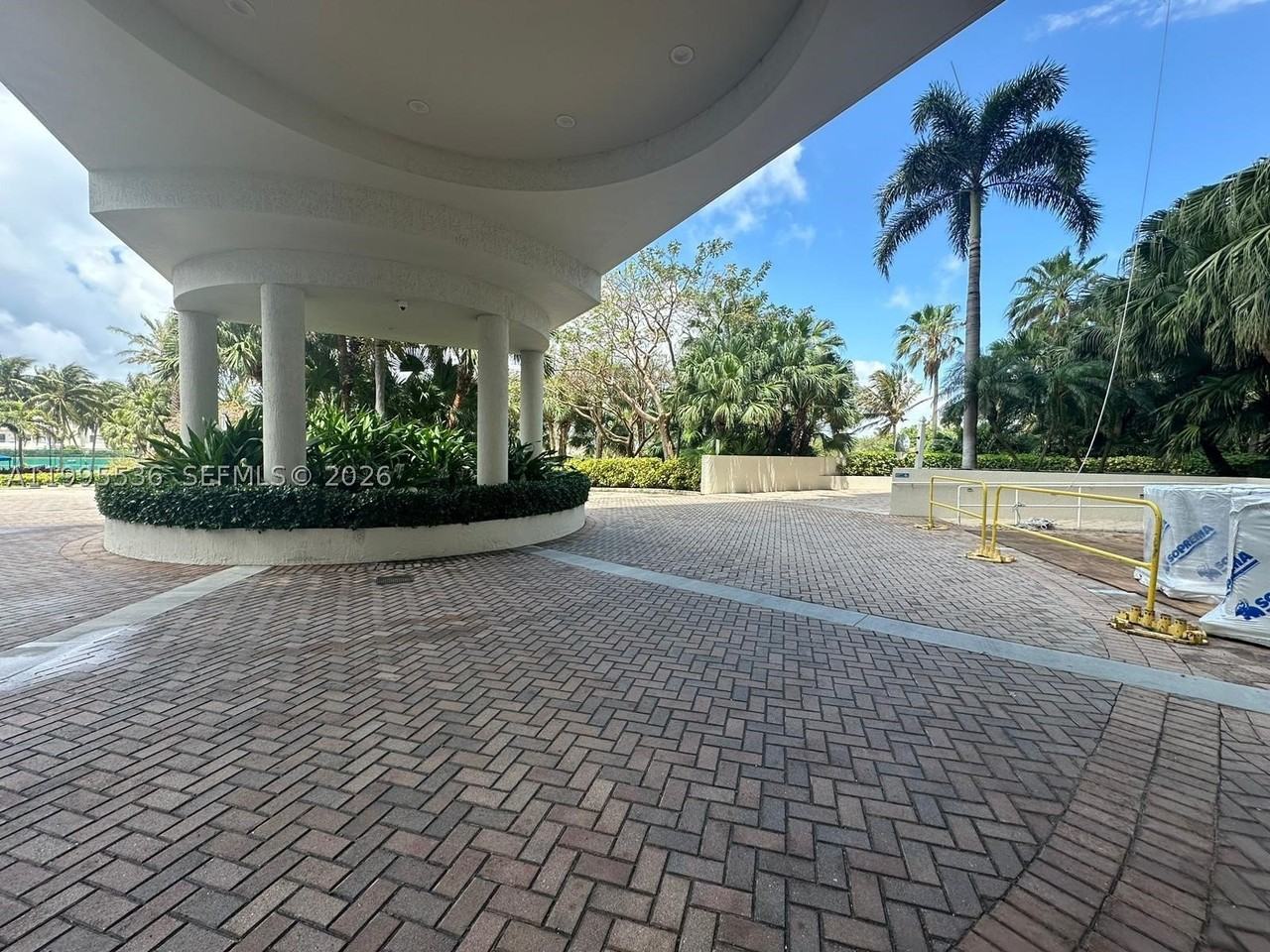 6001 N Ocean Dr #503 - Photo 5 of 50