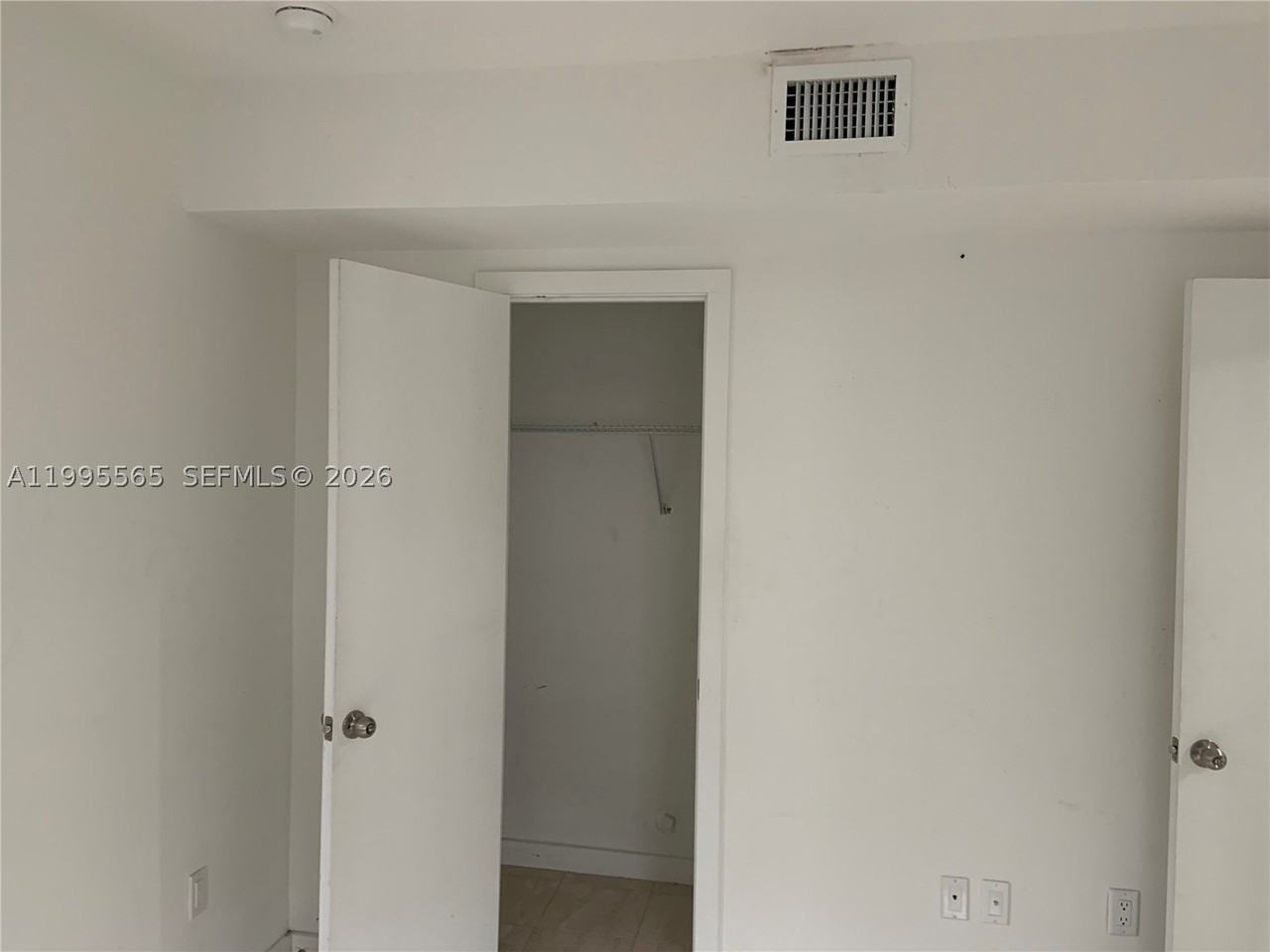 1130 Nw 62nd St #15 - Photo 7 of 11