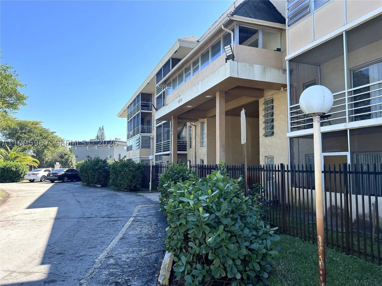 4848 Nw 24th Ct #325