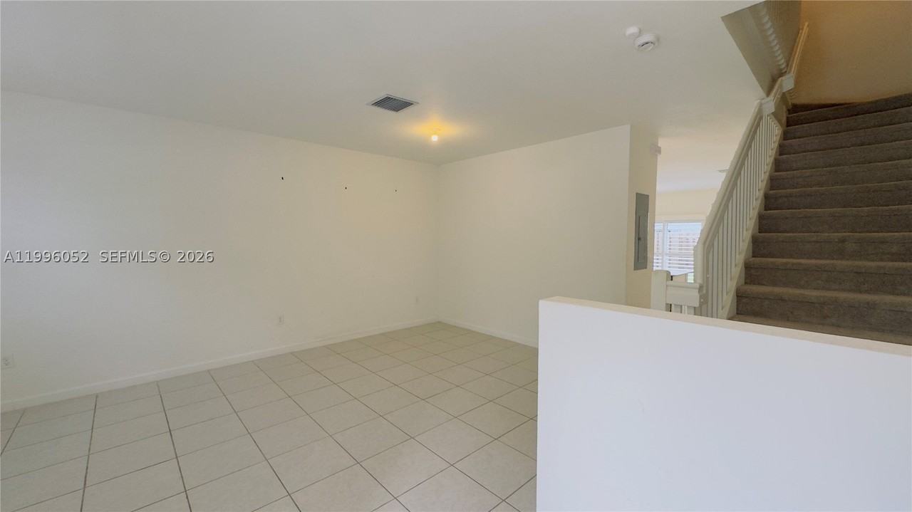 16272 Sw 291st St - Photo 3 of 34