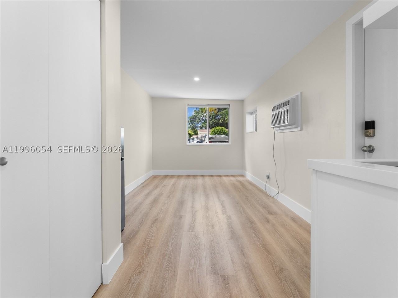 7401 Sw 38th St #A - Photo 7 of 10