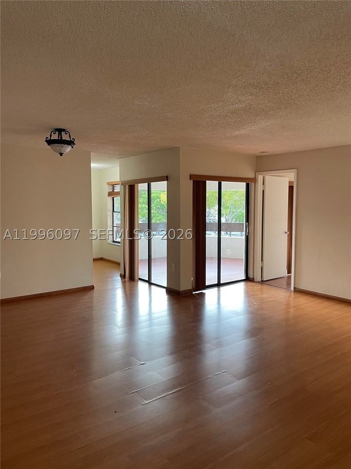 9140 Sw 123rd Ct #309 - Photo 4 of 11