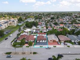 featured image of 10370 Sw 24th St #B