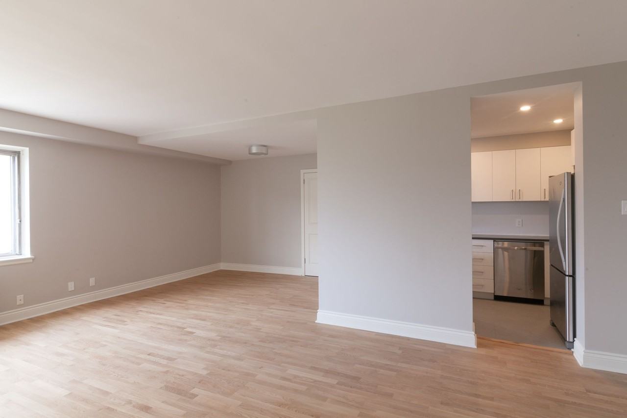 4555 Av Bonavista — photo 3