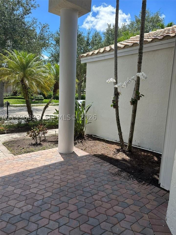 3066 Lakewood Cir #3066 - Photo 3 of 16
