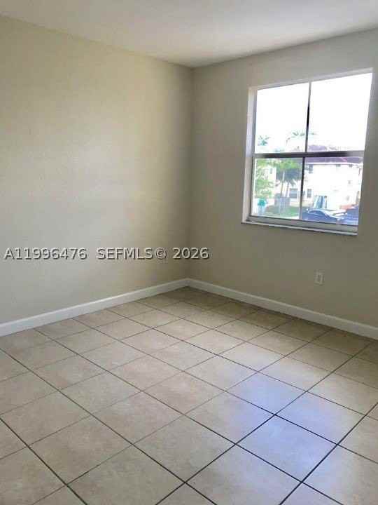 2731 Se 17th Ave #201 - Photo 2 of 6