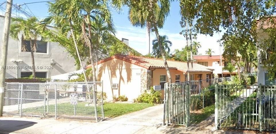 1051 Sw 3rd St #3