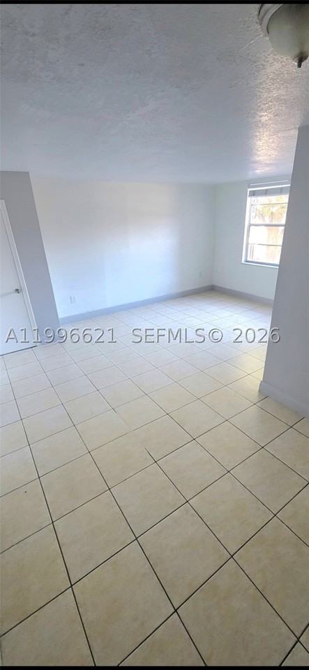 1805 W 56th St #209 - Photo 5 of 8