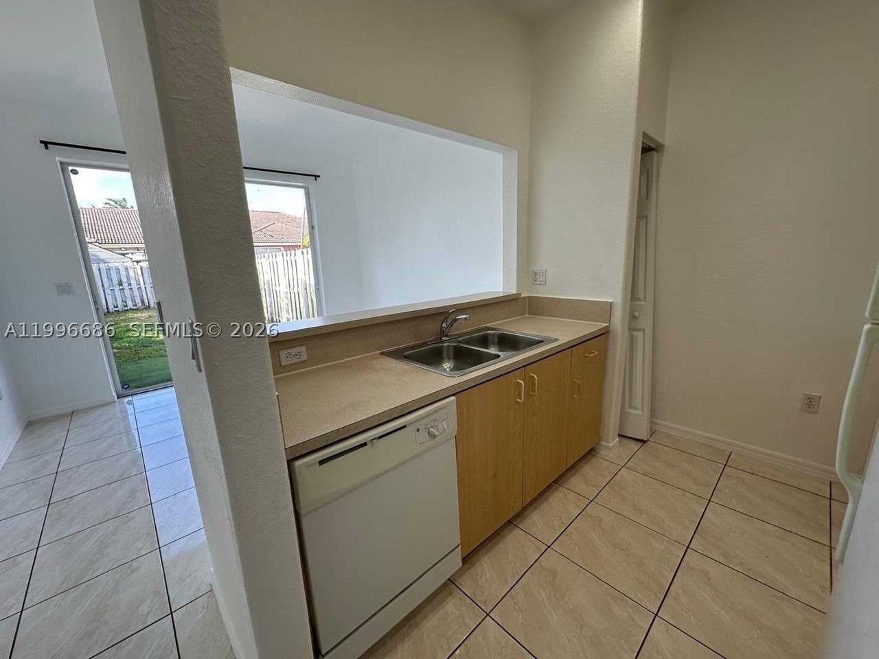 10985 Sw 239th Ter #0 - Photo 3 of 22